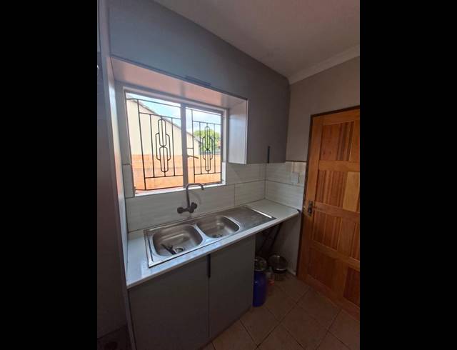 3 BEDROOM HOUSE FOR SALE IN THE ORCHARDS